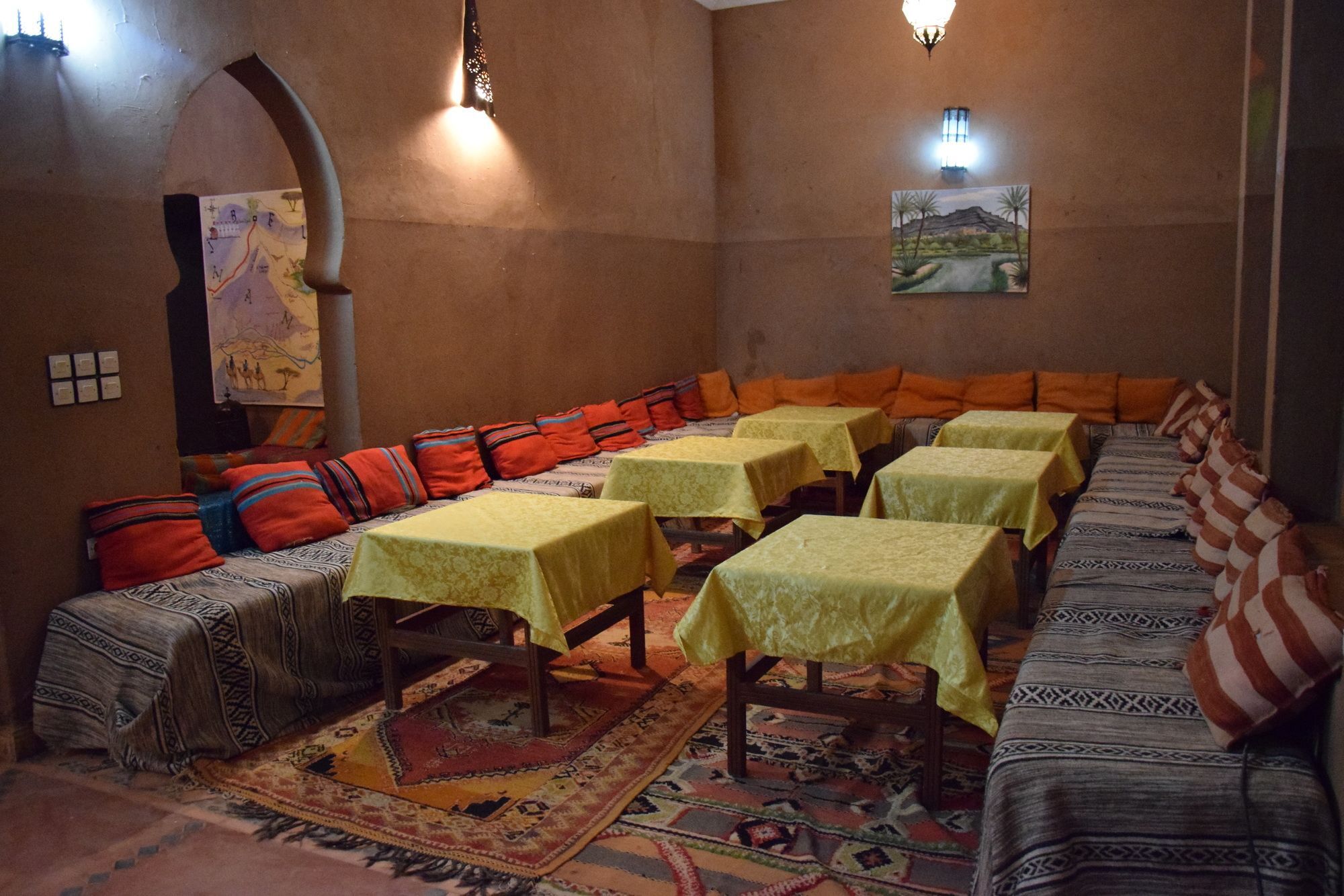 Carrefour Des Nomades Hotel Oulad Driss Eksteriør billede